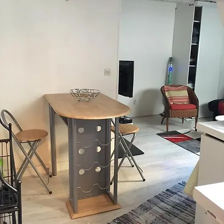 Cosy Holidays Room-2